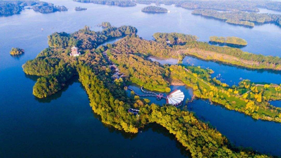 信阳南湾湖拓展训练基地